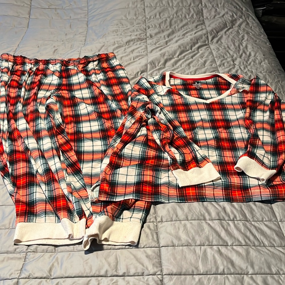 CuddlDuds PJs